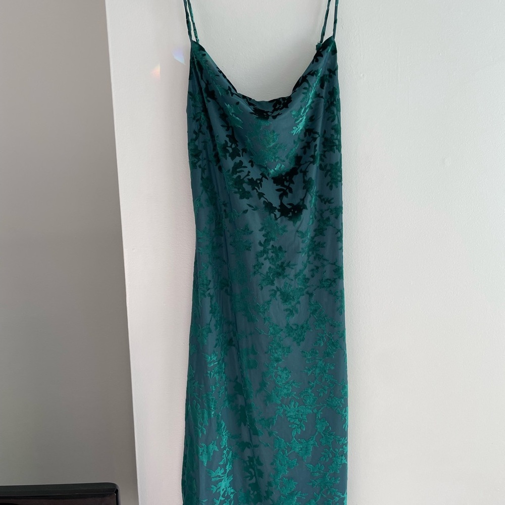 Green Velvet Cowl-Neck Midi dress
